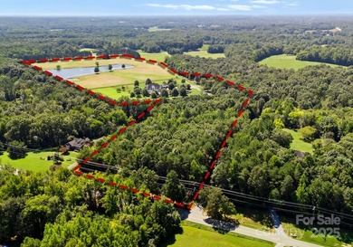 A rare opportunity to own one of the region's premier luxury - photo 3