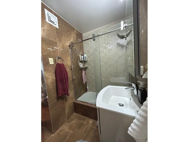 Welcome to Brightwater Tower.
Beautiful 2 bedroom, 1bath condo