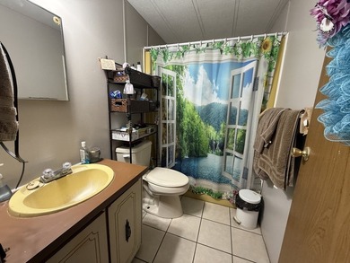 Welcome to this spacious 3 bedroom, 2 bath home in the desirable - photo 9