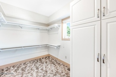 Live in the lap of luxury. imagine waking and preparing your - photo 30