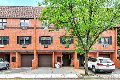 The most desirable Oakland gardens area in bayside, 3-story - photo 1