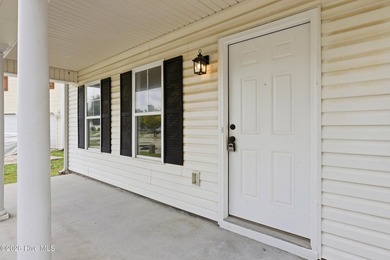 Beautifully updated and move-in ready, this 4-bedroom, 2.5-bath - photo 3