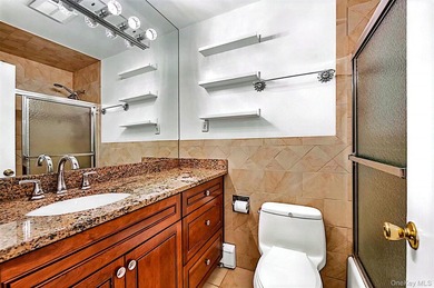 The most desirable Oakland gardens area in bayside, 3-story - photo 7