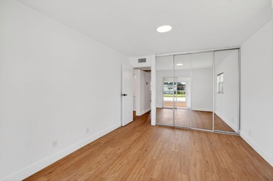 JUST RENOVATED & MOVE-IN READY VILLA, BREATHTAKING GOLF COURSE - photo 37