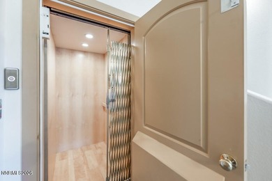 Live in the lap of luxury. imagine waking and preparing your - photo 38