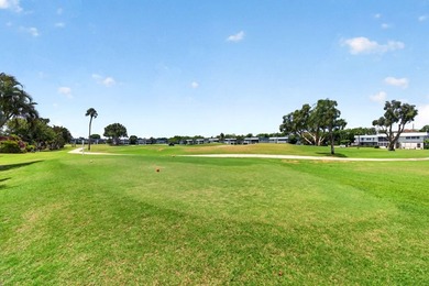JUST RENOVATED & MOVE-IN READY VILLA, BREATHTAKING GOLF COURSE - photo 46