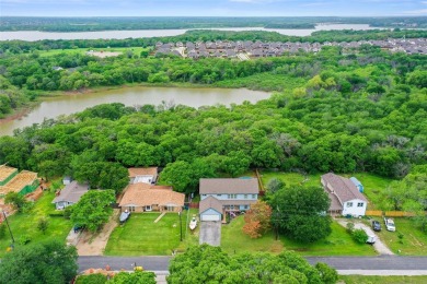 Lake Home For Sale in Hickory Creek, Texas