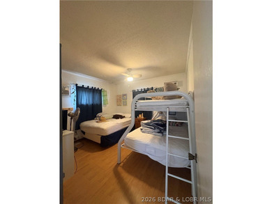 Welcome to your perfect lake getaway! This cute one-level - photo 8