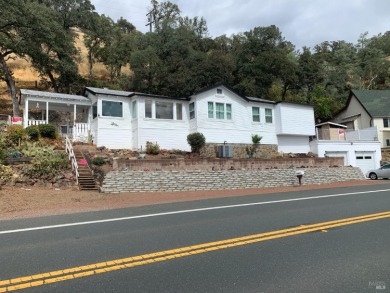 Lake Home For Sale in Clearlake Oaks, California