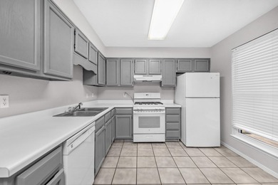 Seller offering $7000 to be used toward buyer's closing costs - photo 4