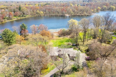 Lake Home Sale Pending in Wethersfield, Connecticut