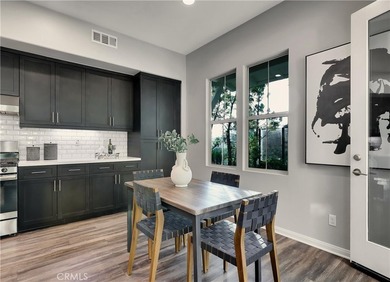 Stunning model perfect home, prized end lot location at the end - photo 10