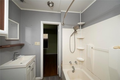 Cash buyers, bring your vision! This 1,238 sq. ft. fixer-upper - photo 16