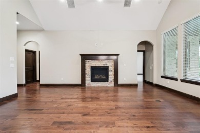 PRICED REDUCED!!! ALL ADA COMPLIANT!!! Beautiful home in Twin