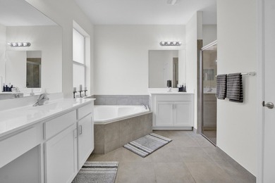 Built in 2019, this beautifully maintained 4-bedroom, 3-bathroom - photo 18