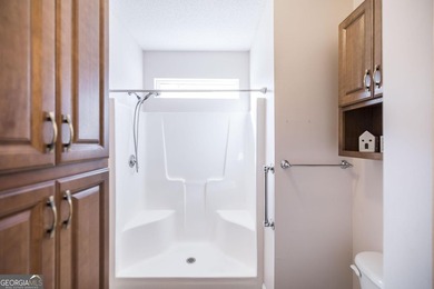Welcome to comfortable, low maintenance living in Houston - photo 19