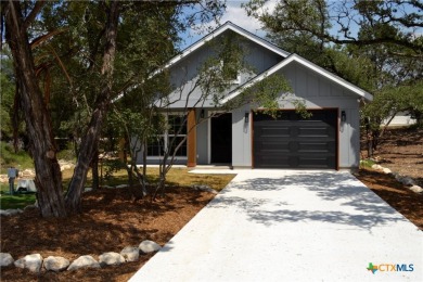 Lake Home For Sale in Canyon Lake, Texas