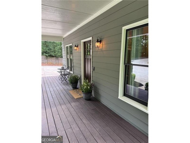 This beautiful home is a hidden gem! After coming through a long - photo 3