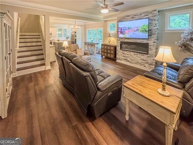 This beautiful home is a hidden gem! After coming through a long - photo 4