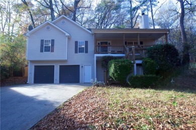 Lake Home For Sale in Dawsonville, Georgia