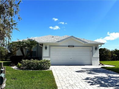 Heritage Cove Lakes Home For Sale in Fort Myers Florida