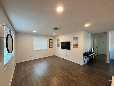 3 bedroom, 1 full bath remodeled charmer in Pasadena Estates - photo 4