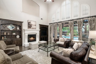 Welcome to this exceptional multigenerational home in the - photo 4