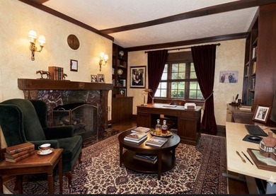 Beautifully Located on one of the most prestigious block in the - photo 17