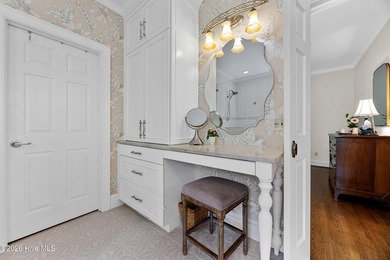 Welcome to this exceptional 5-bedroom, 3.5-bath Colonial - photo 19