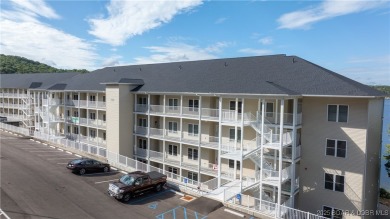 You will love this 3 bedrm/3 bath unit- All En-suites.This unit