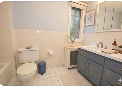 Beautifully Located on one of the most prestigious block in the - photo 22