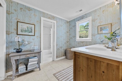 Welcome to this exceptional 5-bedroom, 3.5-bath Colonial - photo 26