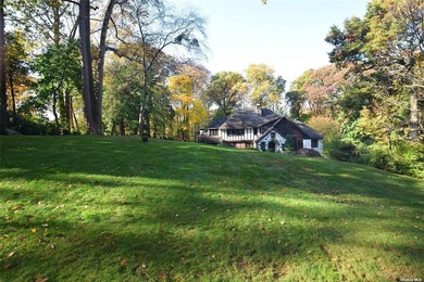 Beautifully Located on one of the most prestigious block in the - photo 36