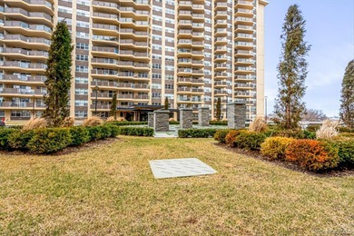 Wake up to stunning water views in this beautifully renovated - photo 40