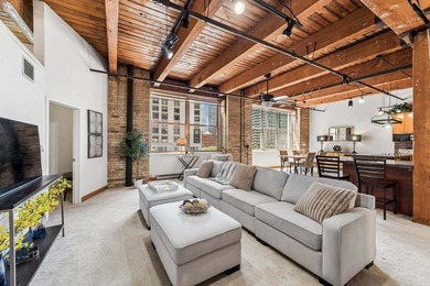 A spacious and airy two-bedroom plus den, two-bath true loft - photo 5