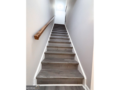Welcome home to this spacious, move-in ready 4-bedroom, 2.5-bath - photo 10