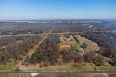 Cedar Creek Lake Home For Sale in Malakoff Texas