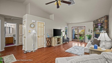 This charming 2-bedroom 2 bathroom townhouse in the Mesa Ridge - photo 5