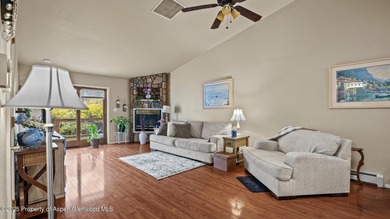 This charming 2-bedroom 2 bathroom townhouse in the Mesa Ridge - photo 6