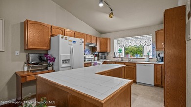 This charming 2-bedroom 2 bathroom townhouse in the Mesa Ridge - photo 9