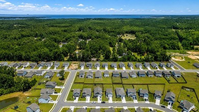 Assumable 4.5% interest rate! Welcome to 306 Willows Crescent - photo 29