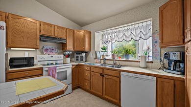 This charming 2-bedroom 2 bathroom townhouse in the Mesa Ridge - photo 10