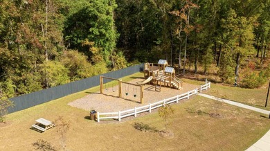 Assumable 4.5% interest rate! Welcome to 306 Willows Crescent - photo 32
