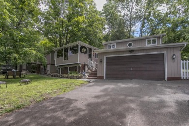 Greenwood Lake Home For Sale in Greenwood Lake New York