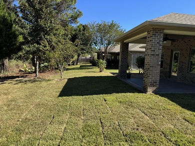Welcome to this stunning 3-bedroom, 2-bath home with a dedicated - photo 10