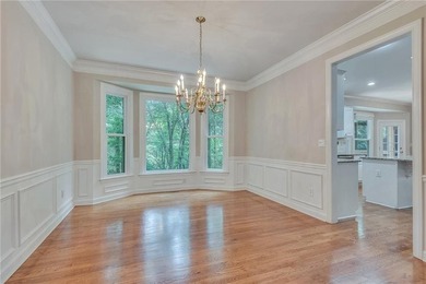 Welcome home to this beautifully maintained and newly painted - photo 14