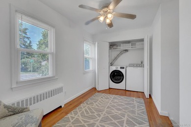 Welcome to this beautifully maintained 3-bedroom, 2-bath - photo 14