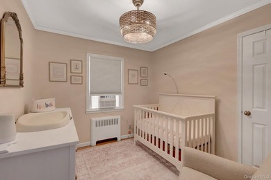 Welcome to this beautifully maintained 3-bedroom, 2-bath - photo 18