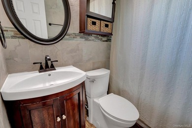 Welcome to this beautifully maintained 3-bedroom, 2-bath - photo 20
