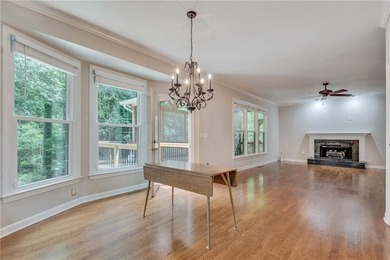 Welcome home to this beautifully maintained and newly painted - photo 23